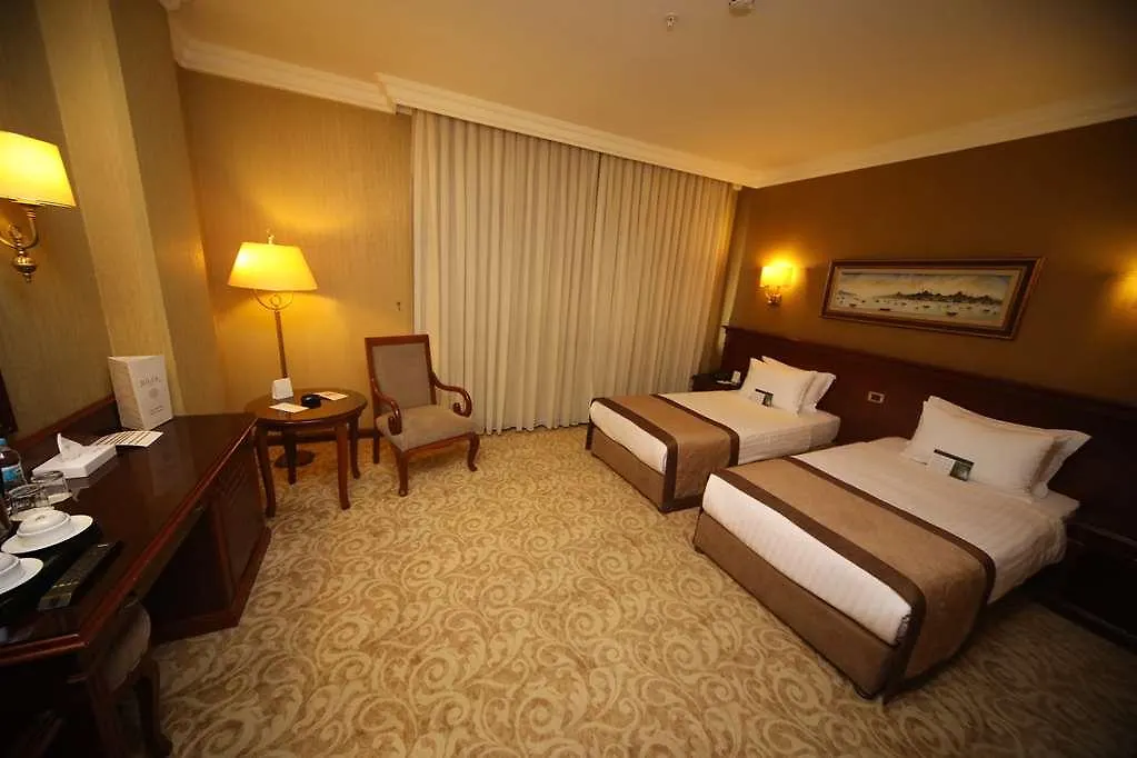 Bilek Istanbul Hotel 4*,