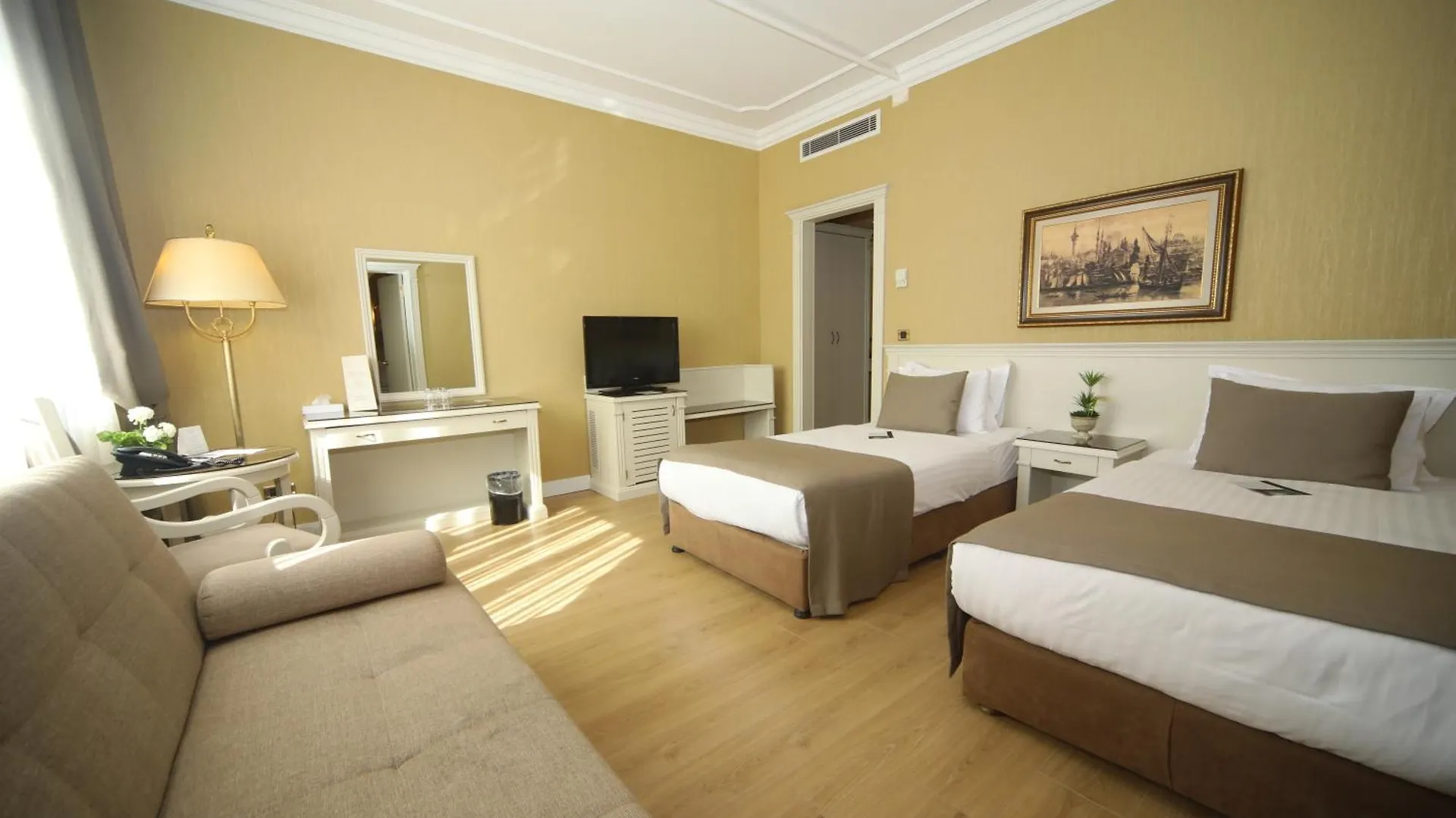 Bilek Istanbul Hotel 4*,