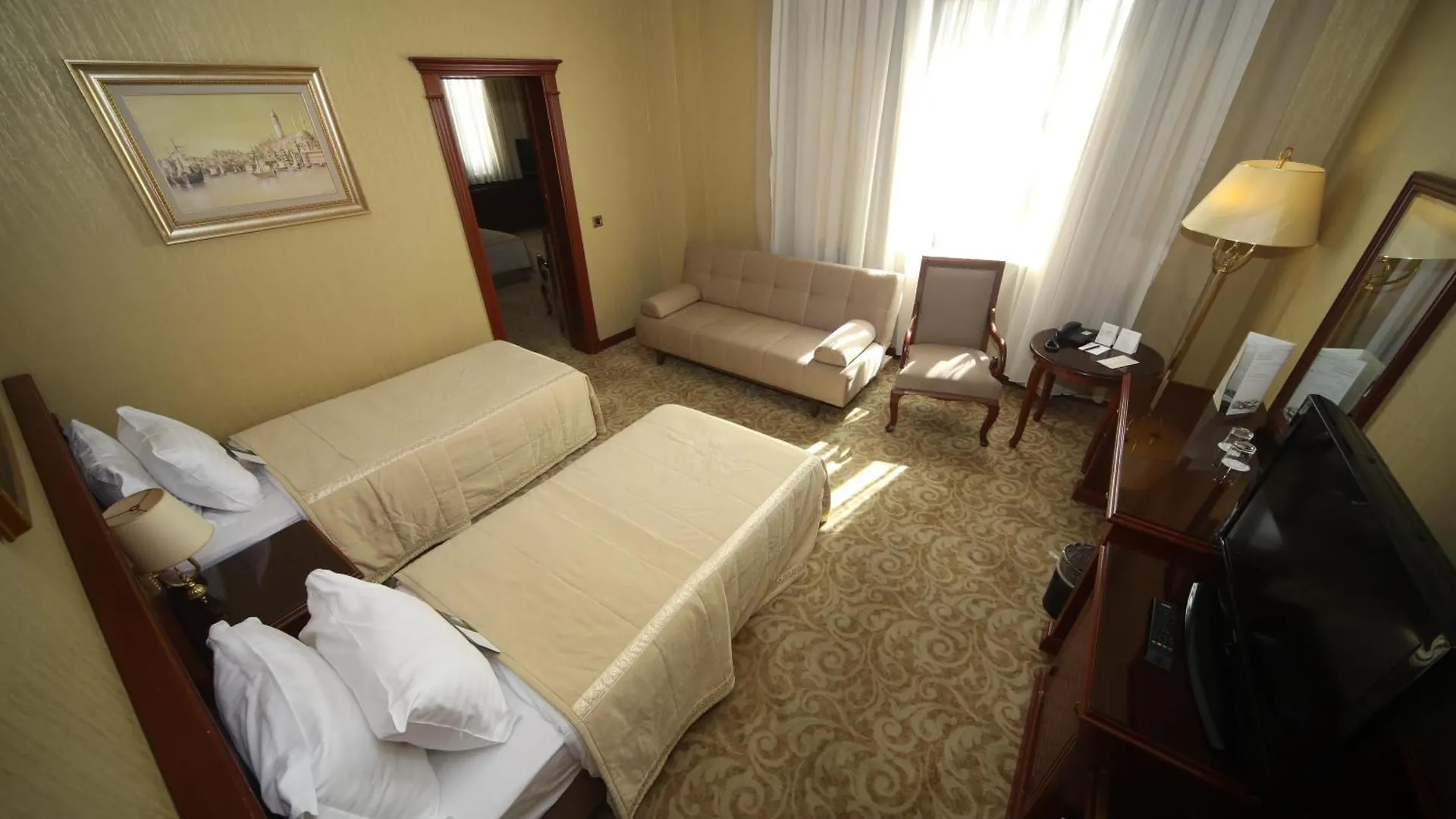 Bilek Istanbul Hotel 4*,